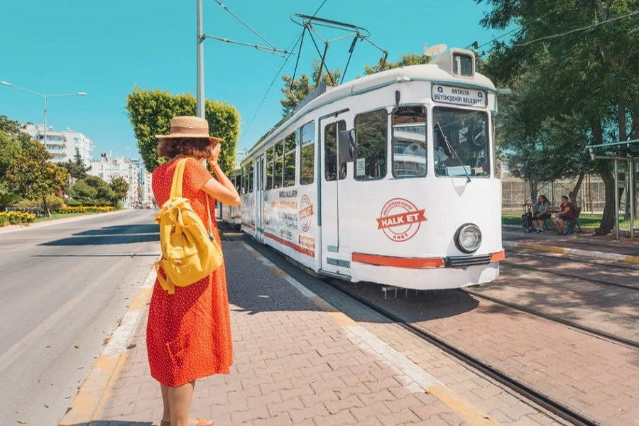 Using public transport in Antalya