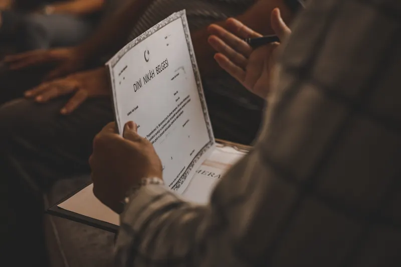 Couple enjoying their Antalya wedding late-night party 2027 with friends and family dancing