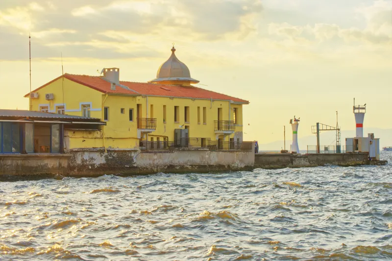 Lapta vs Alsancak: Where Should You Buy for a Year-Round Home Near Kyrenia?