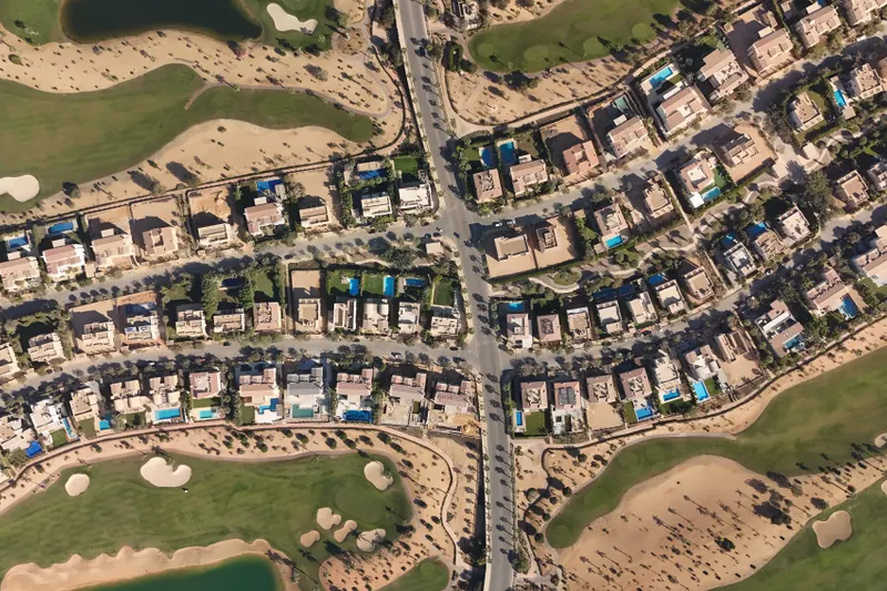 Quinta da Marinha vs Central Cascais: Privacy or Walkable Lifestyle?
