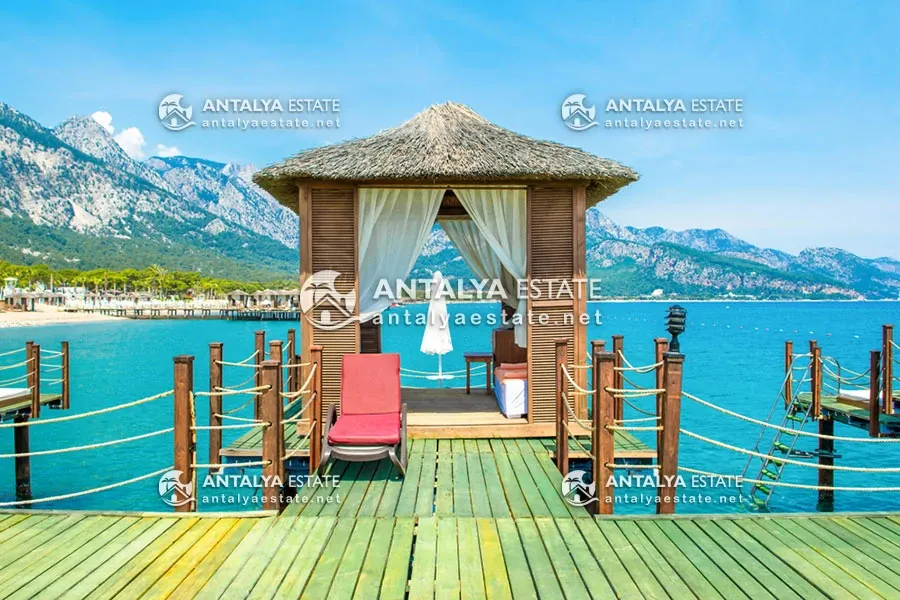 The best month to travel to Antalya