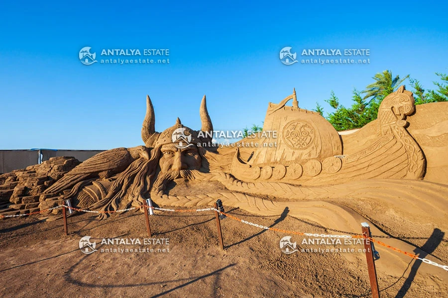 На фото Музей песка Лара в Анталии.