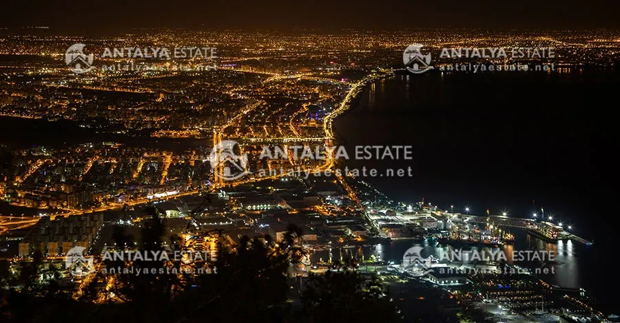 The beautiful city of Antalya at night