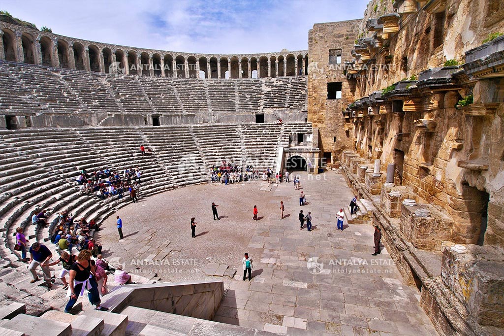 Aspendos Antik Tiyatrosu (Aspendos Theater)