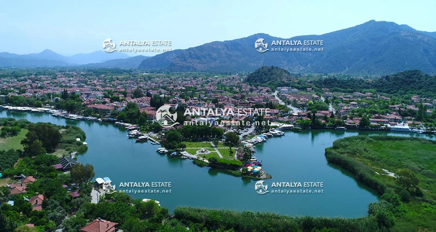Living in the pleasant climate area of Dalyan, Turkey