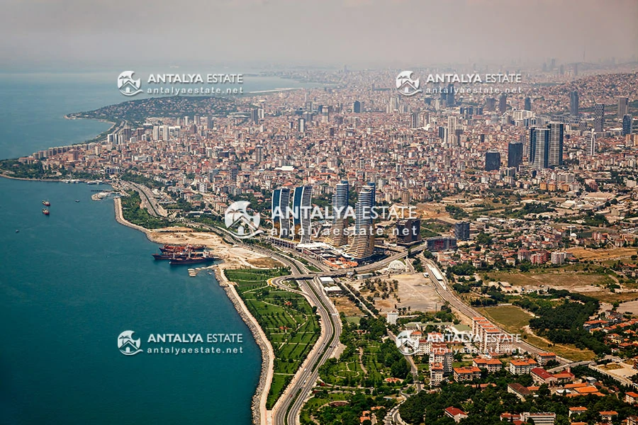 A view of villas and residential buildings in the beautiful city of Istanbul