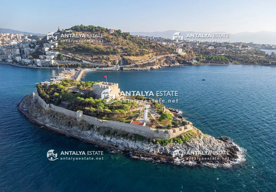 Villa for sale in Kusadasi, Turkey with sea view