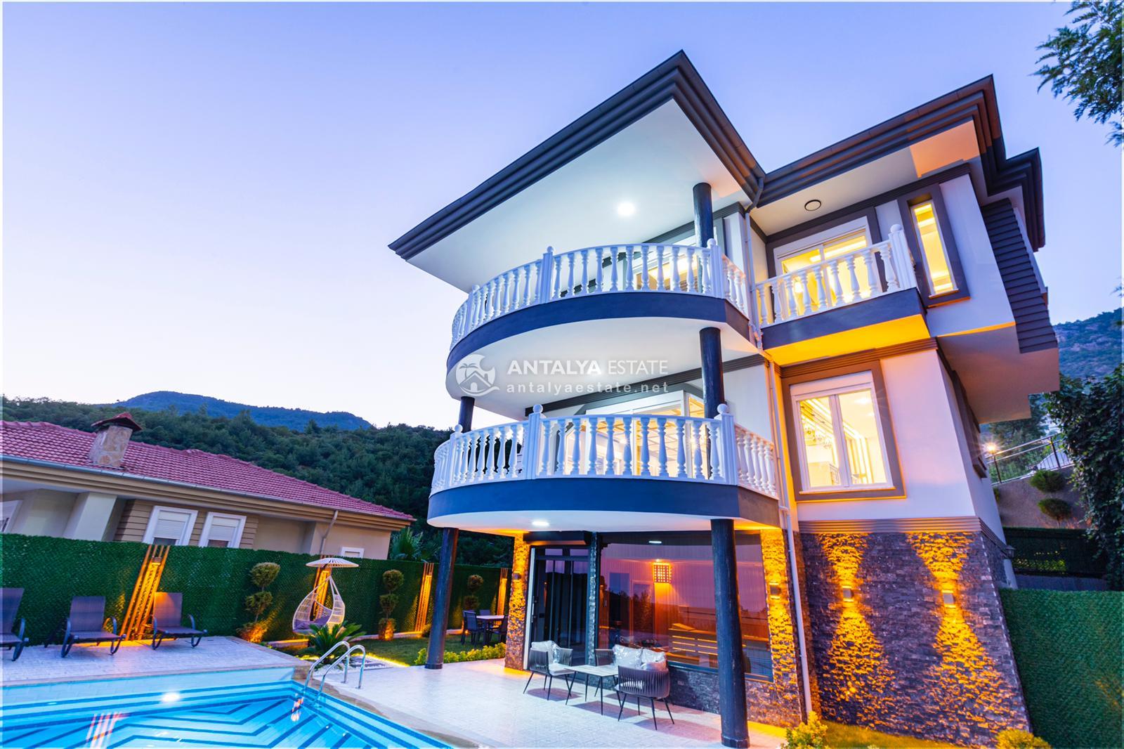 alanya villas in mountain with pool